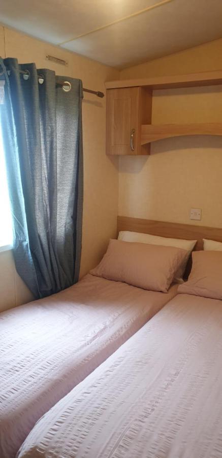 Private Caravan Situated At Parkdean Holiday Resort St Margaret'S At Cliffe Number 18 Exterior foto